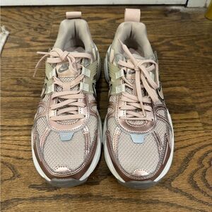 Nike Women's Metallic Pink Sneakers